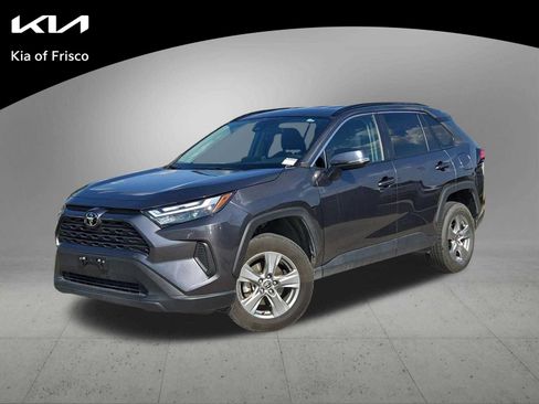 Used 2024 Toyota RAV4 XLE FWD image 1