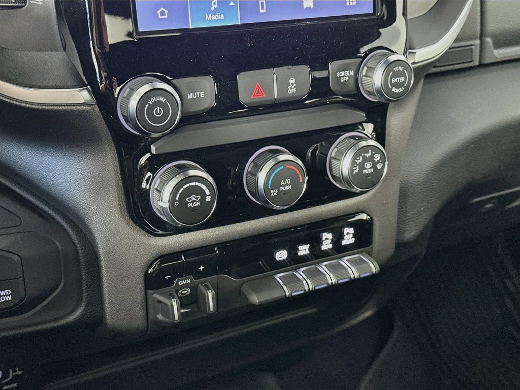 New 2027 RAM 2500 Big Horn AWD/4WD image 15