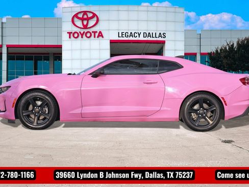 Used 2020 Chevrolet Camaro LT image 6