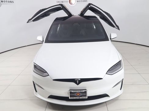 Used 2022 Tesla Model X image 68