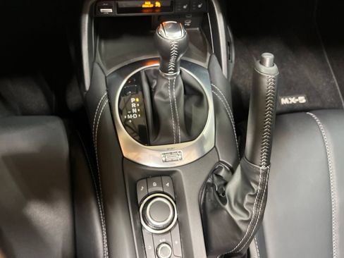 Certified 2025 MAZDA MX-5 Miata RF Grand Touring RWD image 23