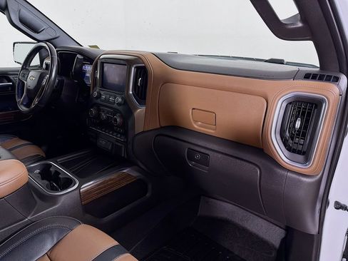 Used 2021 Chevrolet Silverado 1500 High Country w/ Z71 Off-Road Package AWD/4WD image 27