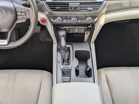 Used 2020 Honda Accord EX image 23