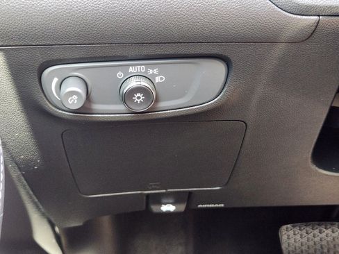 Used 2024 Buick Encore GX Avenir w/ Avenir Technology Package FWD image 19