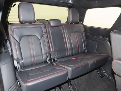 Used 2024 Ford Expedition Limited image 14