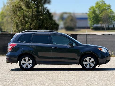 Used 2015 Subaru Forester 2.5i Premium w/ All-Weather Package image 7