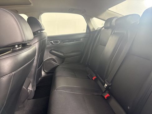Used 2022 Honda Civic Touring image 12