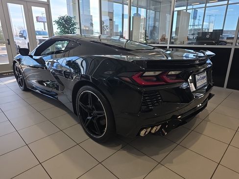 Used 2023 Chevrolet Corvette Stingray Coupe w/ 1LT image 5