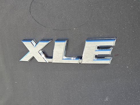 Used 2025 Toyota RAV4 XLE image 8