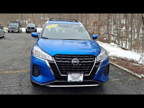 Used 2024 Nissan Kicks SV w/ Interior Electronics Package image 3