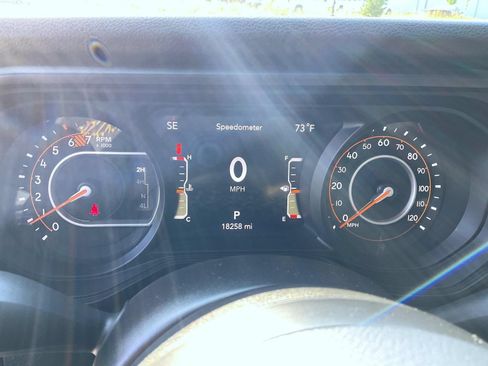 Used 2024 Jeep Wrangler Sport AWD/4WD image 12