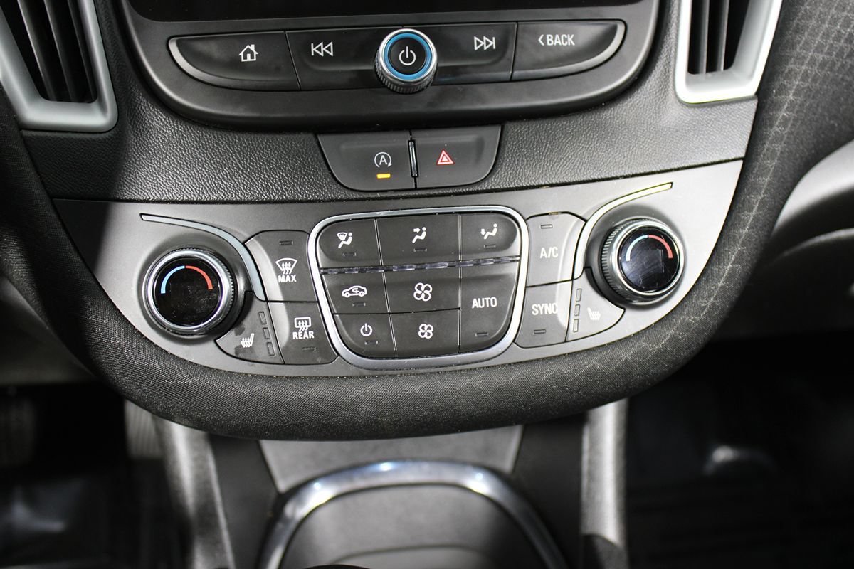 Used 2023 Chevrolet Malibu LT FWD image 17