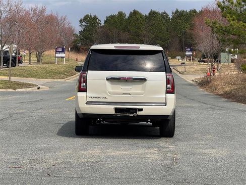 Used 2015 GMC Yukon XL Denali w/ Touring Package image 5