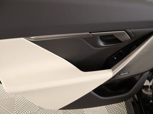 New 2026 BMW 530i xDrive w/ M Sport Package image 17