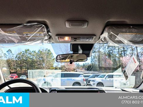 Certified 2025 Nissan Frontier SV image 51