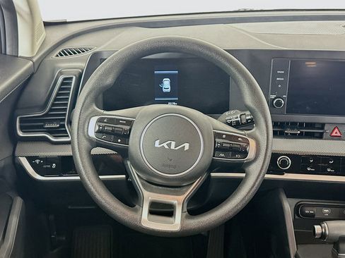 Used 2025 Kia Sportage LX FWD image 18