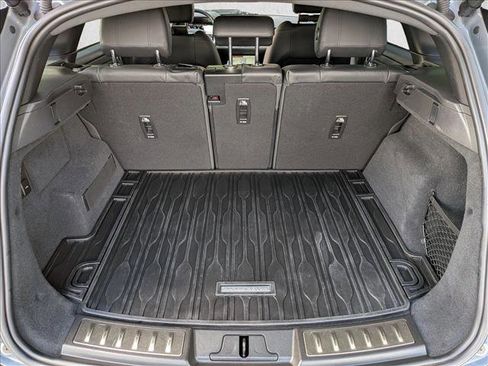 Used 2021 Land Rover Range Rover Evoque R-Dynamic SE image 6