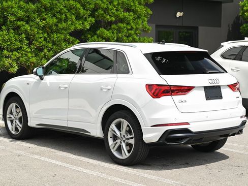 Used 2019 Audi Q3 2.0T Premium Plus w/ Premium Plus Package AWD/4WD image 6