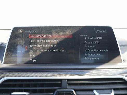 Used 2019 BMW 750i xDrive image 62