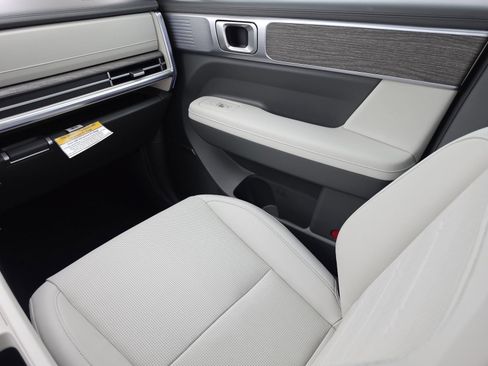 New 2026 Hyundai Santa Fe Limited FWD image 18