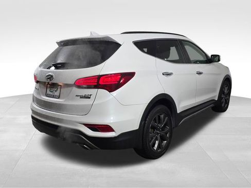 Used 2017 Hyundai Santa Fe Sport image 7