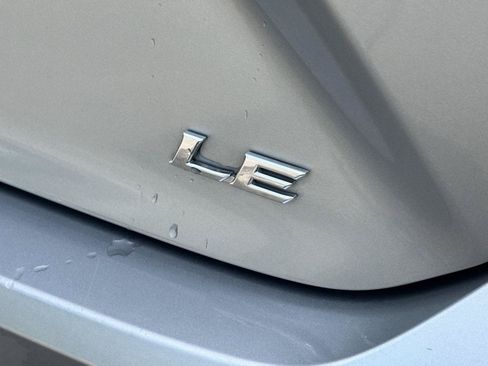 Used 2025 Toyota Camry LE FWD image 10