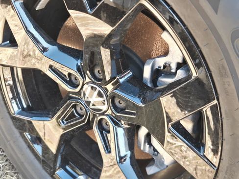 New 2026 Volkswagen Atlas Peak Edition AWD/4WD image 6