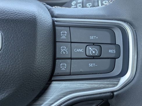 Used 2024 Jeep Wagoneer Series II AWD/4WD image 23
