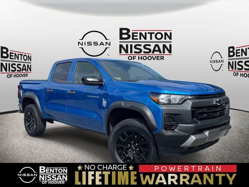 Used 2024 Chevrolet Colorado Trail Boss AWD/4WD image 1