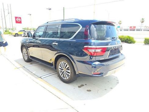 Used 2021 Nissan Armada SL w/ Captain's Chairs Package RWD image 7