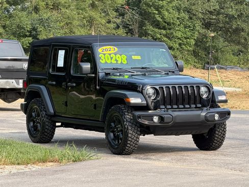 Used 2023 Jeep Wrangler Unlimited Sport AWD/4WD image 1