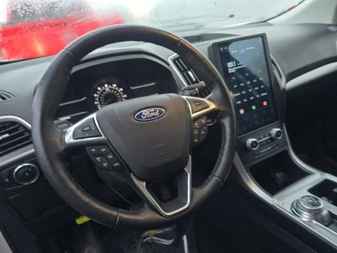 Used 2024 Ford Edge SEL w/ Convenience Package image 9