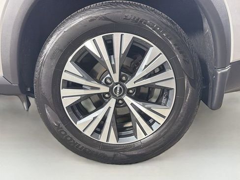 Certified 2023 Nissan Rogue SV image 29