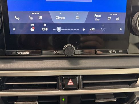 Used 2024 Lexus RX 350 Premium w/ Accessory Package (Z1) AWD/4WD image 29