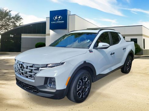 Certified 2024 Hyundai Santa Cruz SEL w/ Activity Package FWD image 3