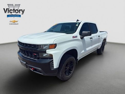 Used 2022 Chevrolet Silverado 1500 Custom Trail Boss w/ LPO, Dark Essentials Package AWD/4WD image 3