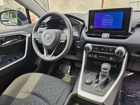 Certified 2024 Toyota RAV4 XLE w/ Convenience Package AWD/4WD image 11