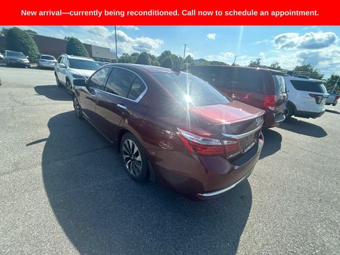 Used 2017 Honda Accord Touring image 11