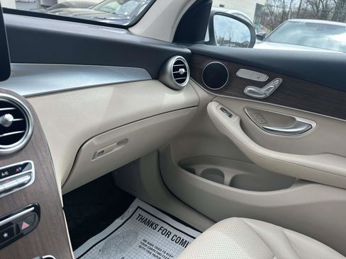 Used 2020 Mercedes-Benz GLC 300 4MATIC w/ Multimedia Package image 29