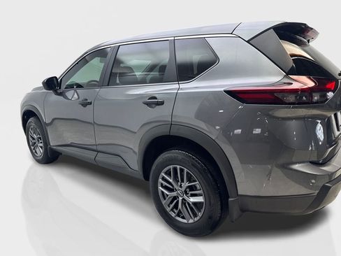 Used 2024 Nissan Rogue S AWD/4WD image 14