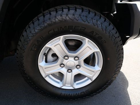 Used 2020 Jeep Wrangler Unlimited Sport S AWD/4WD image 41