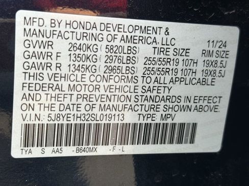 Used 2025 Acura MDX SH-AWD image 26