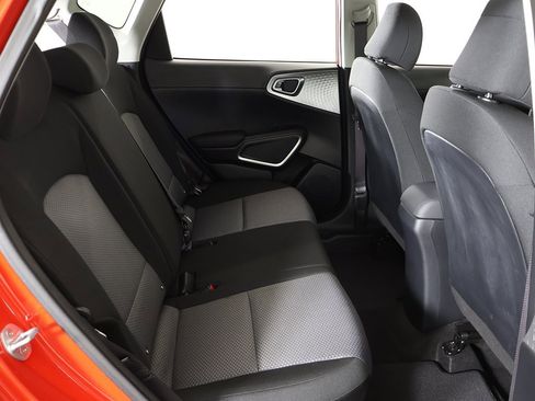 Used 2022 Kia Soul LX image 30