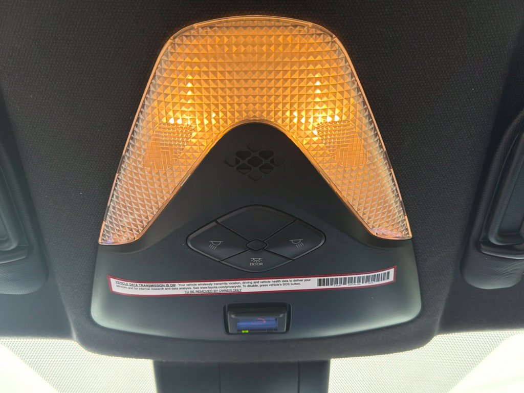 Used 2021 Toyota C-HR XLE FWD image 39