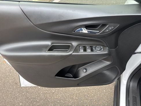 Used 2022 Chevrolet Equinox LT image 15