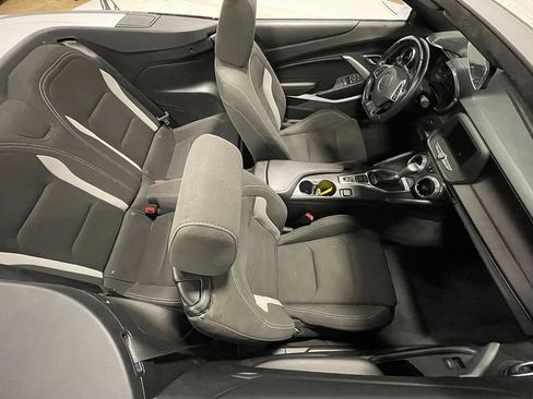 Used 2019 Chevrolet Camaro LT RWD image 43