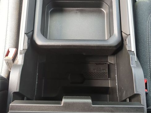 Used 2019 RAM 1500 Big Horn AWD/4WD image 17