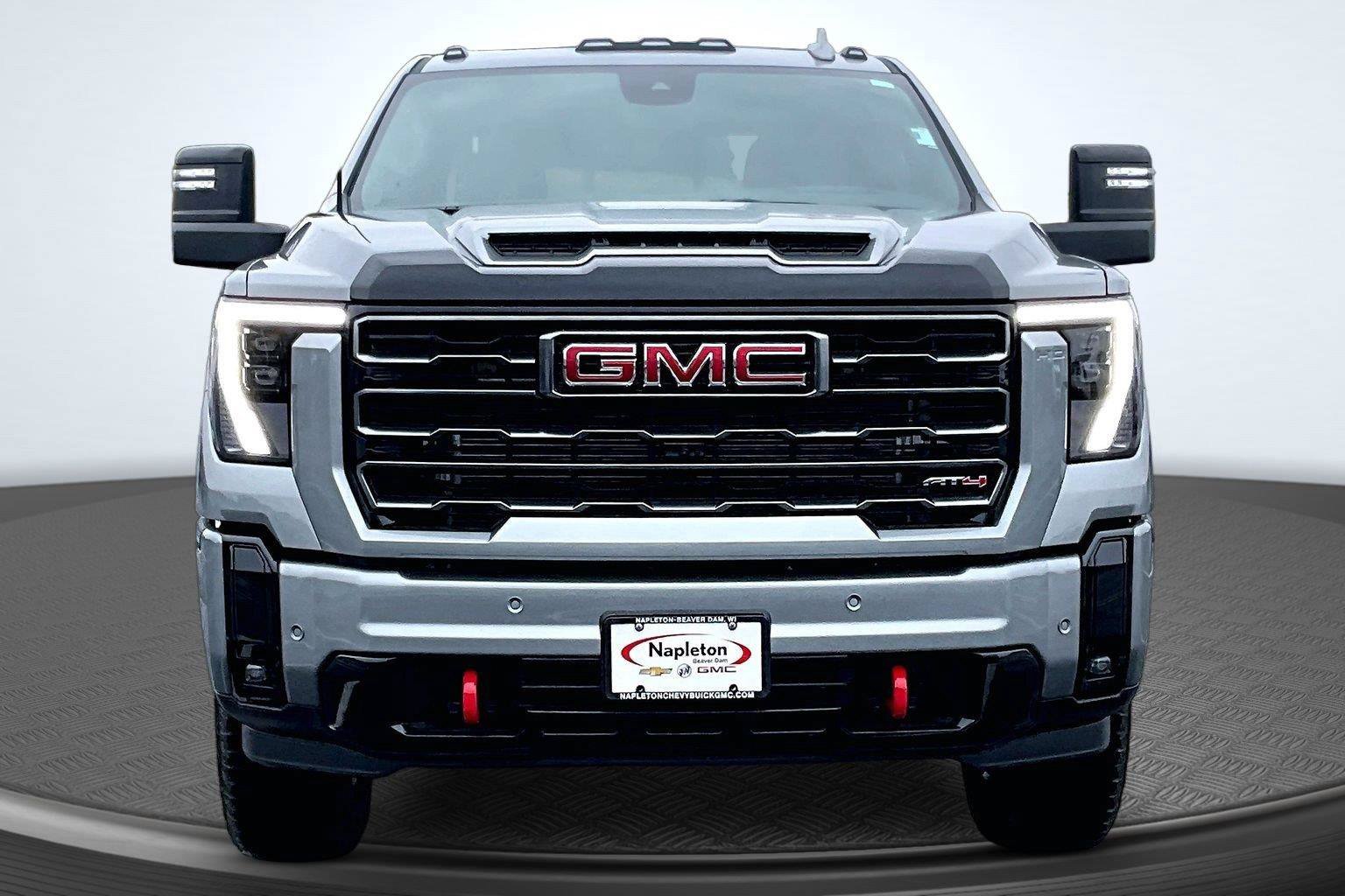 Used 2026 GMC Sierra 2500 AT4 w/ Technology Package AWD/4WD image 3