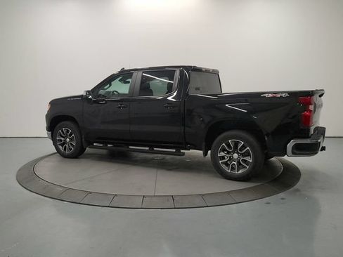 Used 2025 Chevrolet Silverado 1500 LT AWD/4WD image 6