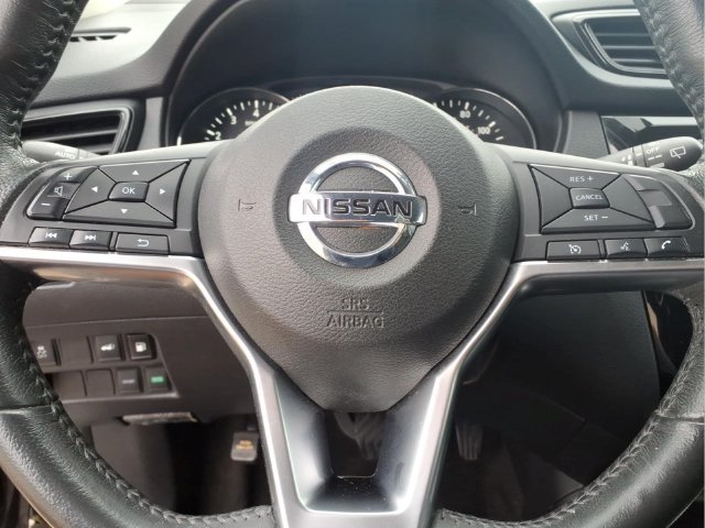 Used 2018 Nissan Rogue SV FWD image 14